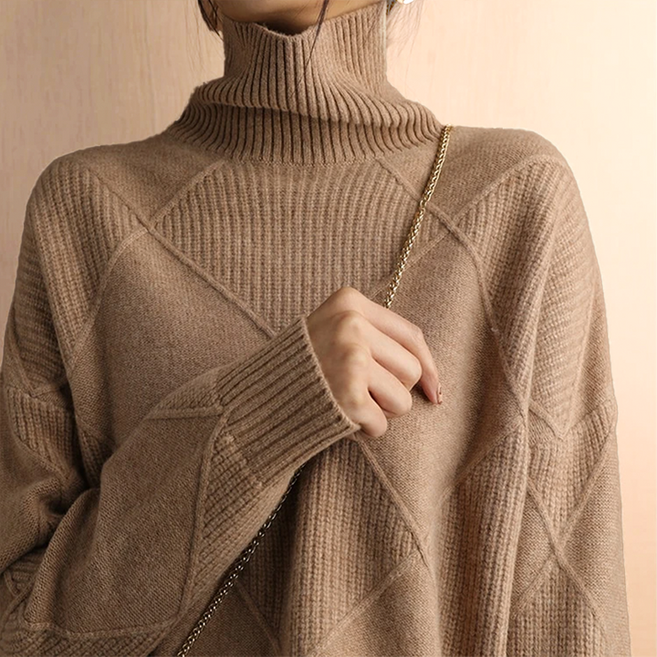 Amelie | Chunky Knit Roll Turtleneck